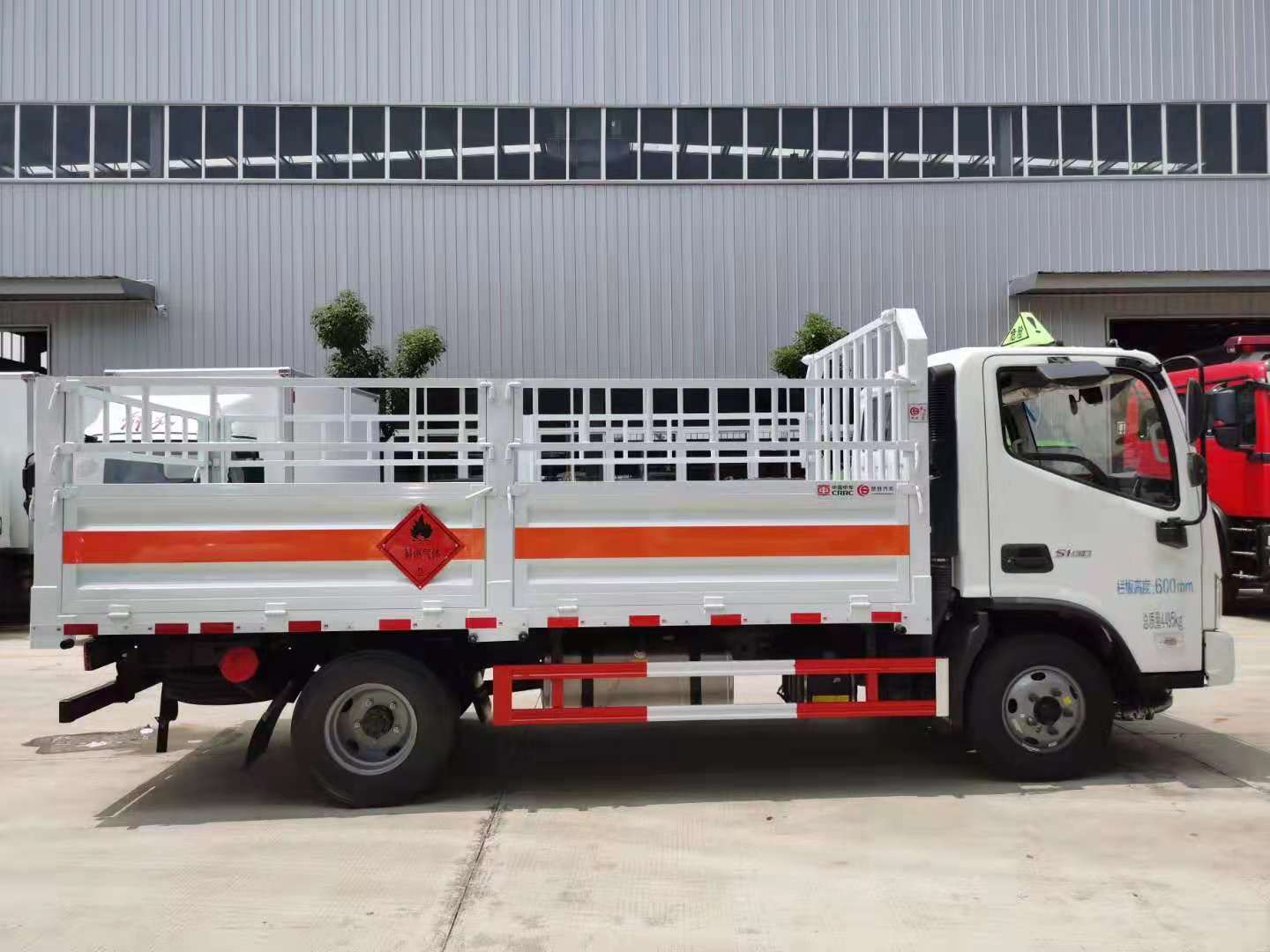 福田欧马可4.1米货厢气瓶运输车