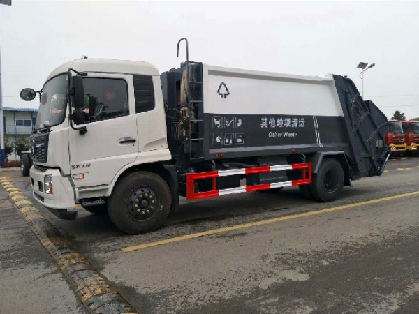 东风天锦国六12~14方压缩式垃圾车（可上京牌）